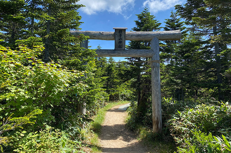 横手山神社　鳥居