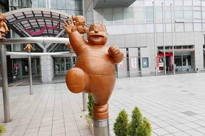 ジャイアンの銅像