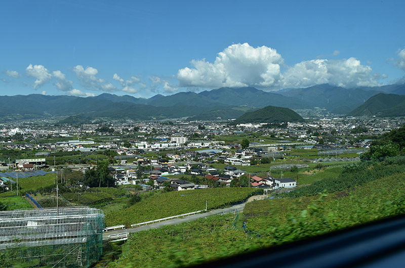 八王子駅と甲府駅のあいだの車窓