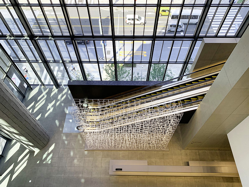 3階から5階の吹き抜け