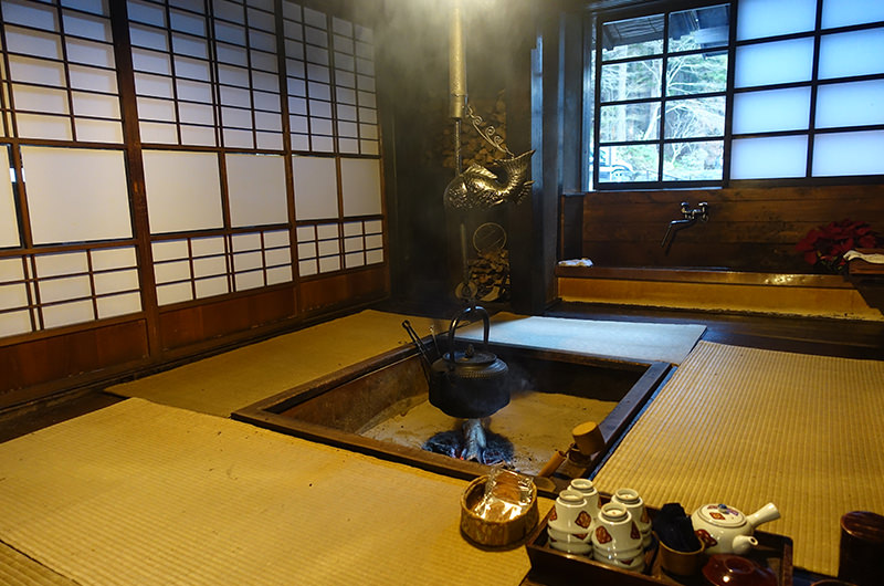 法師温泉 長寿館