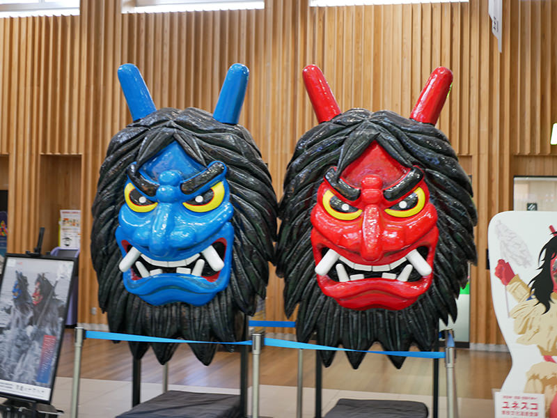秋田駅 新幹線改札 なまはげ
