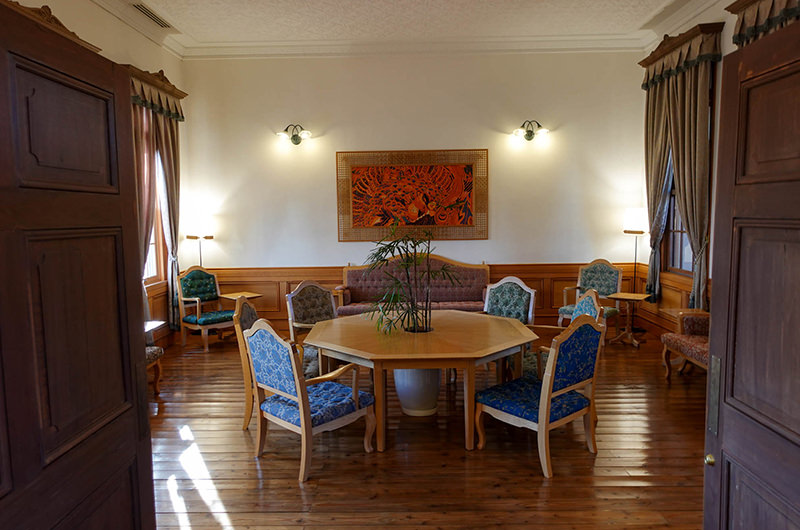 ろくもんラウンジ