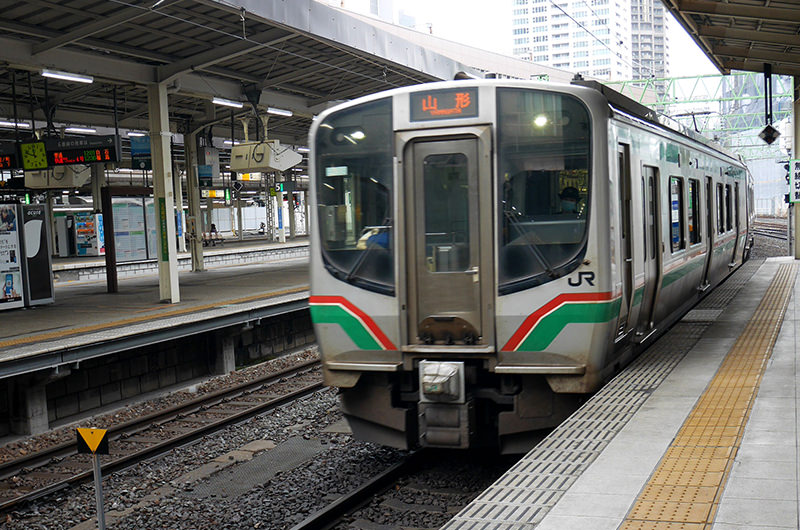 仙山線 山形行