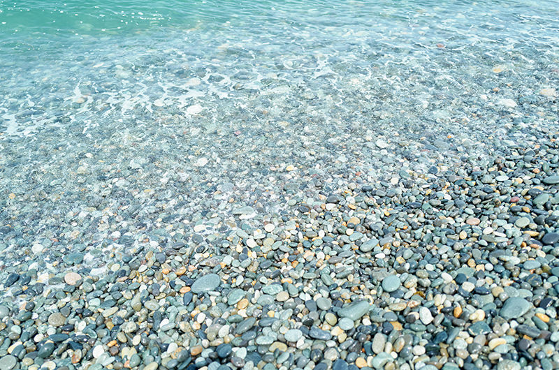 ヒスイ海岸 砂利浜