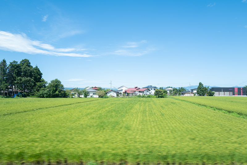 赤湯駅直前　車窓