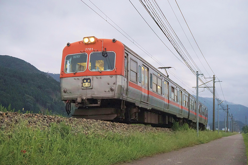 北陸鉄道7700系車両