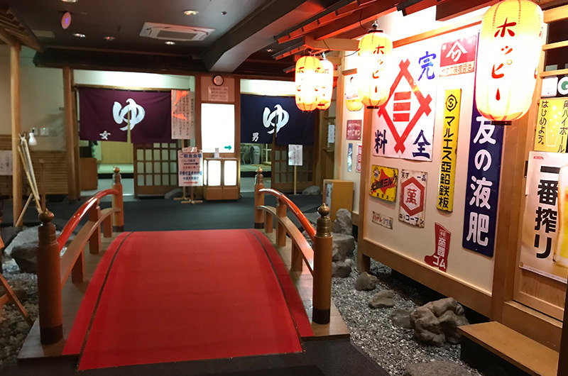 宿の中の大浴場街