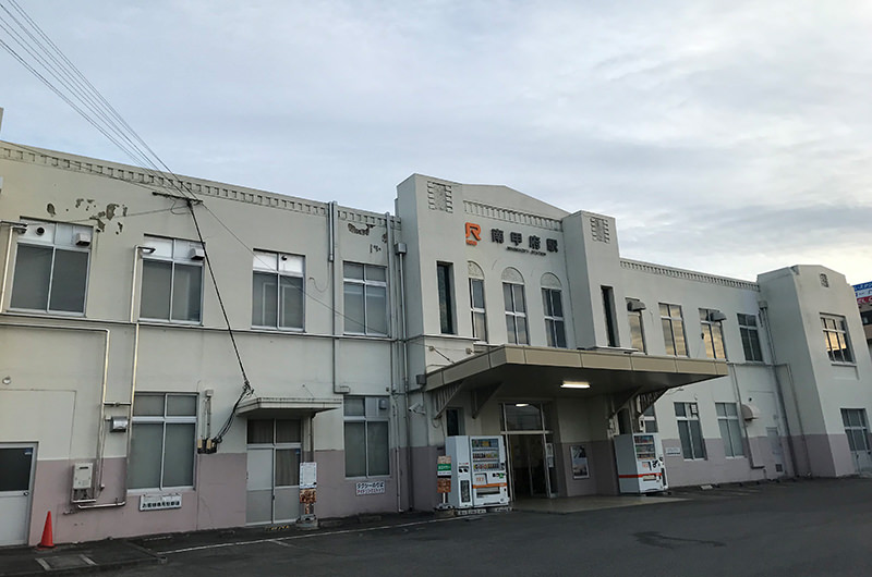 南甲府駅　駅舎