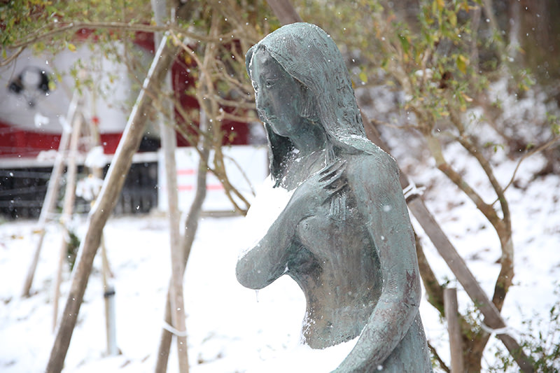 御座石神社　たつこ姫像