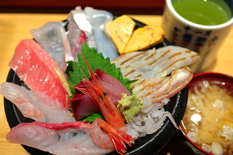 いきいき亭丼　ローカル