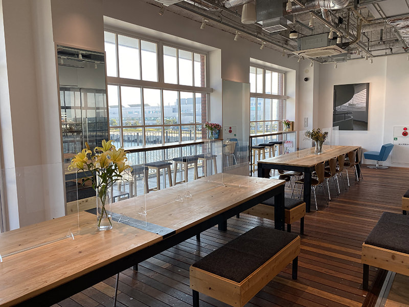 ゼブラコーヒー アンド クロワッサン 横浜店　店内