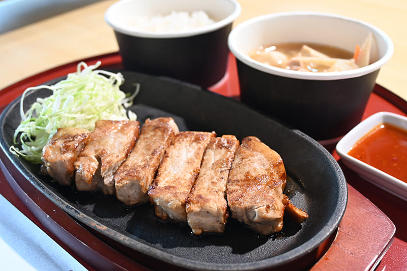 JAPAN X 極厚！豚ロース、豚汁、ごはん
