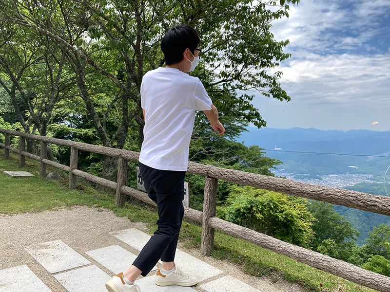 かわらけ投げ　筆者