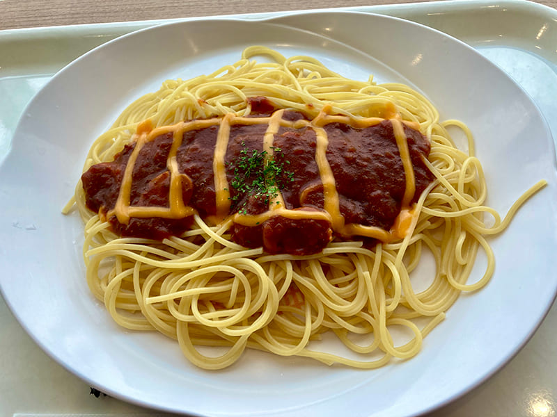 線路チーズのミートソース