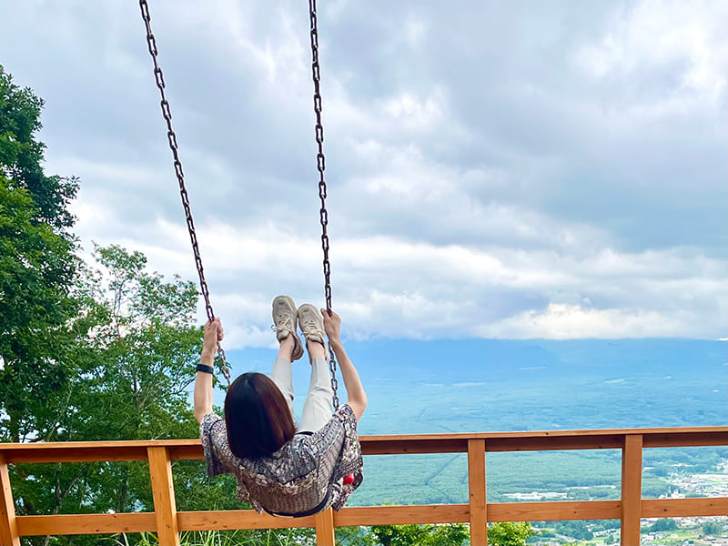 カチカチ山絶景ブランコ
