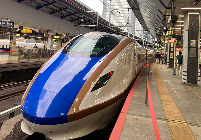 北陸新幹線「かがやき」