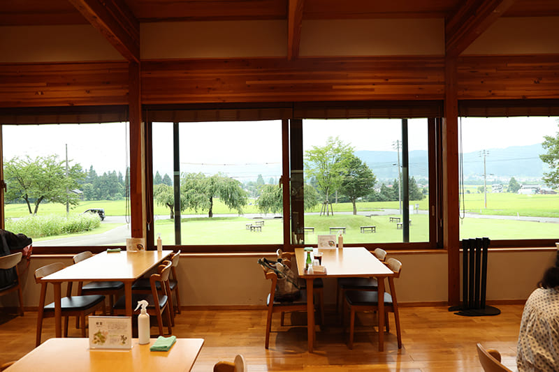 八海山みんなの社員食堂