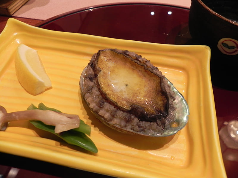 磯部ガーデン　活きあわびの踊り焼き