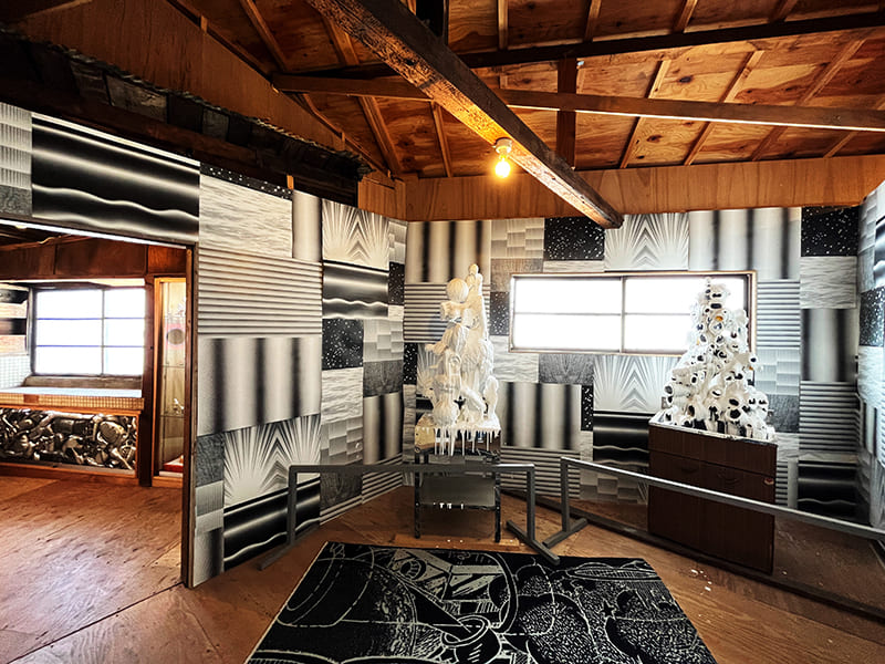 金氏徹平「クリーミーな部屋プロジェクト」