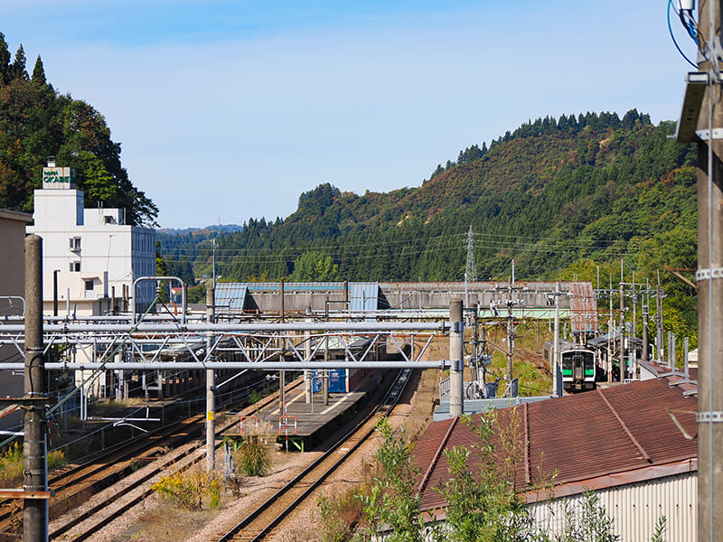 陸橋から見た小出駅