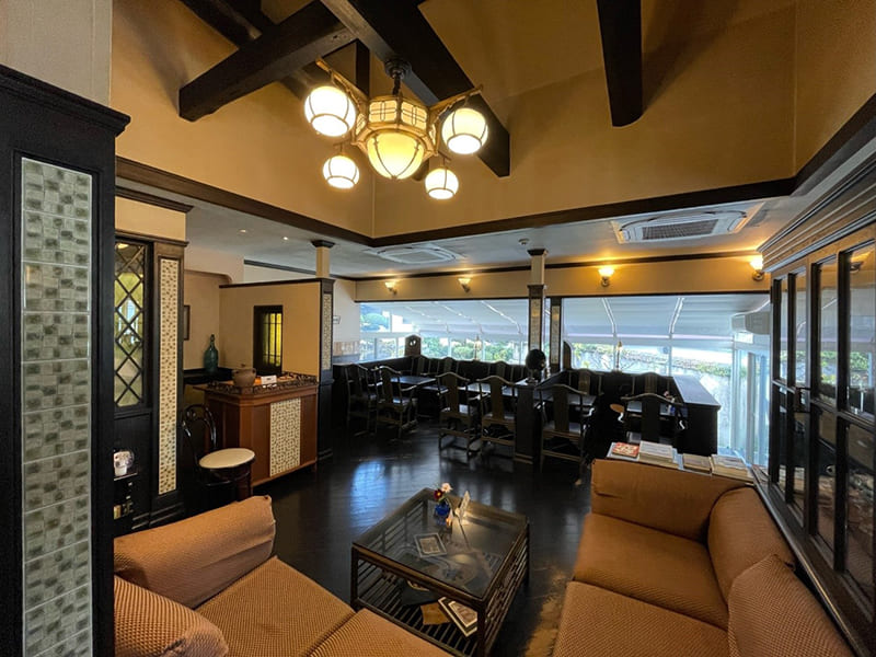 カフェ・ド・ボウ　店内