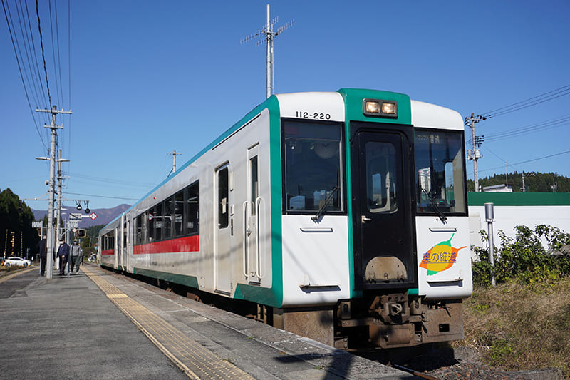 最上駅　キハ110系気動車