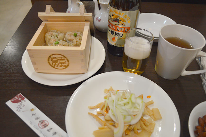 嘉蒂　焼売　メンマ　瓶ビール