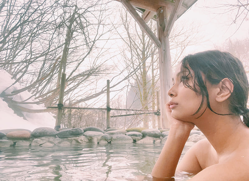 嵐渓荘　山の湯　石湯　筆者