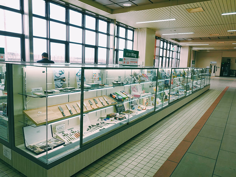 燕三条駅　燕三条Wing