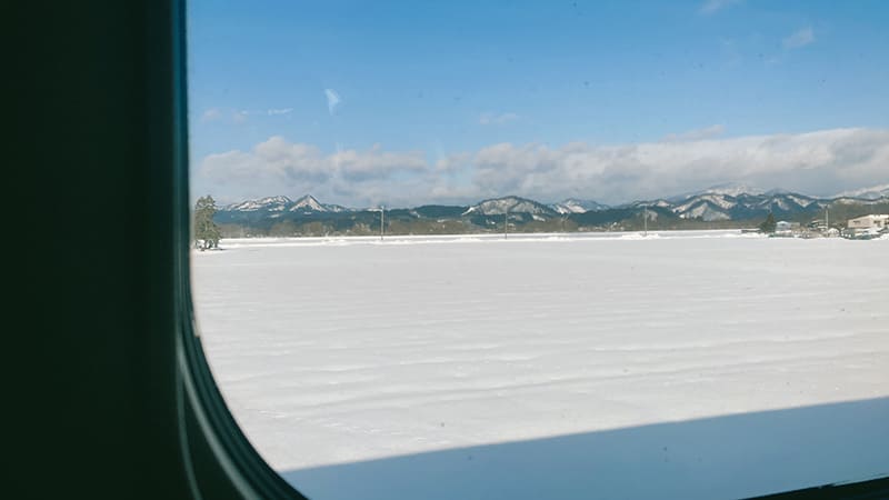 秋田新幹線　車窓　大曲駅付近
