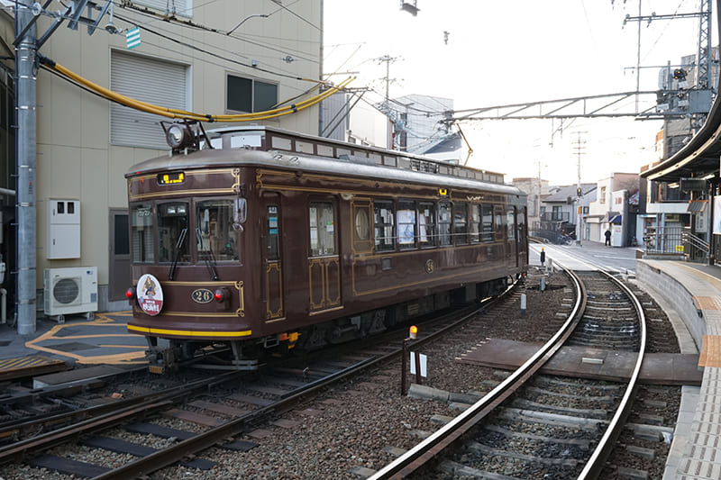 嵐電モボ21形　西院駅付近