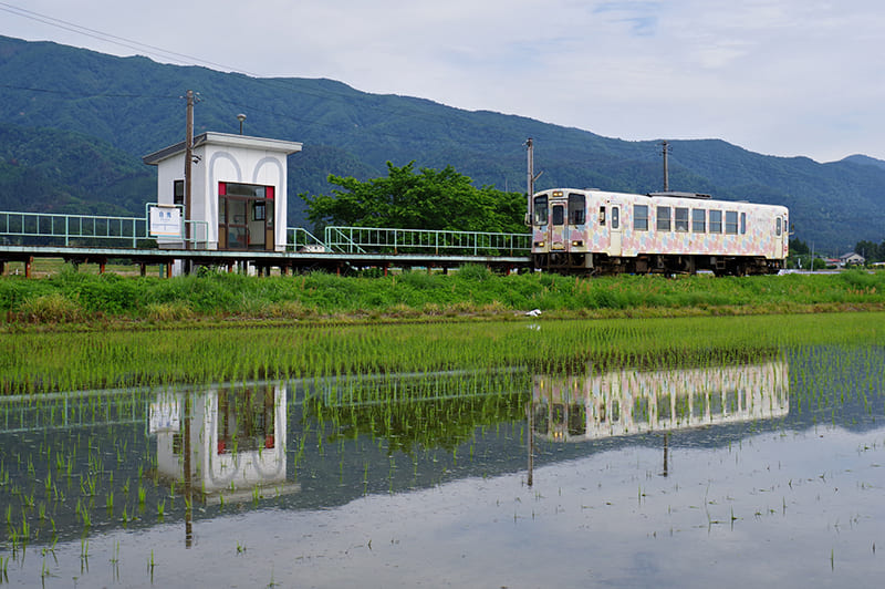 白兎駅　駅舎（写真提供：山形鉄道）