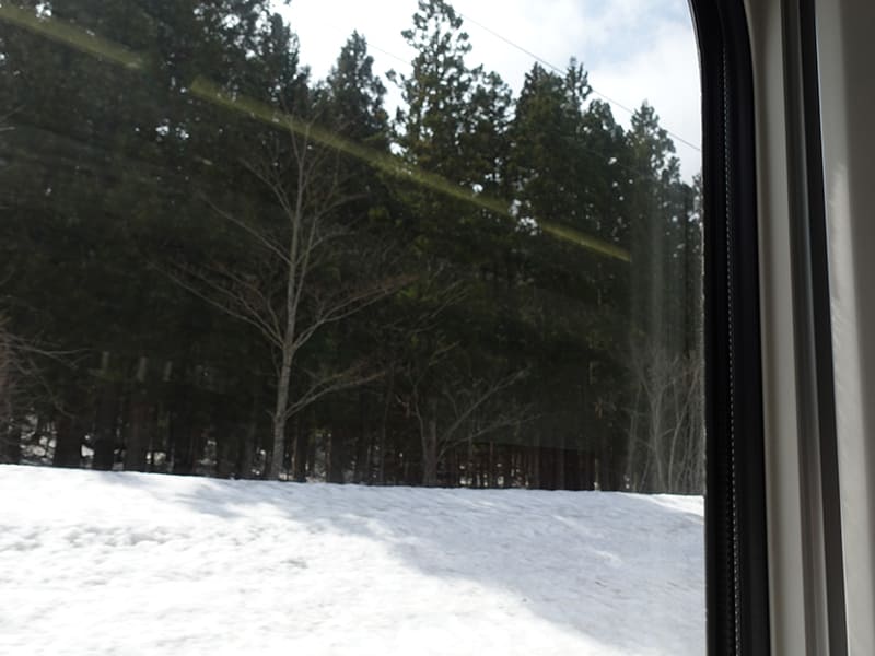 福島駅を過ぎたあたりの車窓