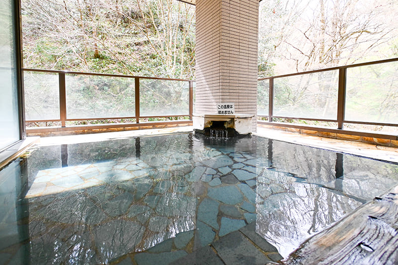 湯主一條　洞窟の湯