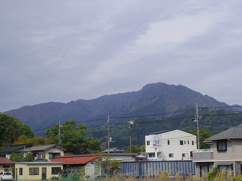 三ツ峠山（三ツ峠駅付近で撮影）