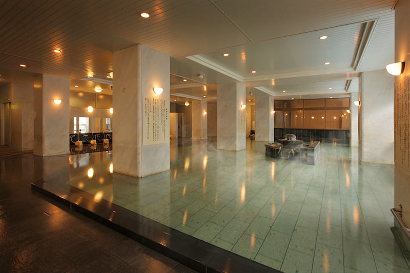 秀峰館大浴場「紅葉の湯」