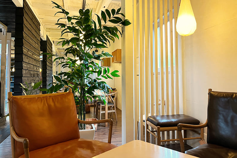 ドロフィーズカフェ　内観