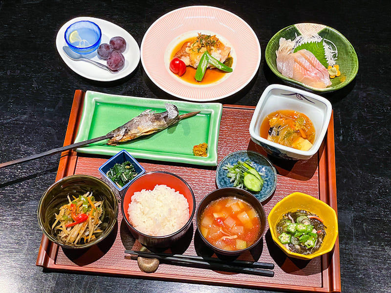 湯治食　一汁六菜