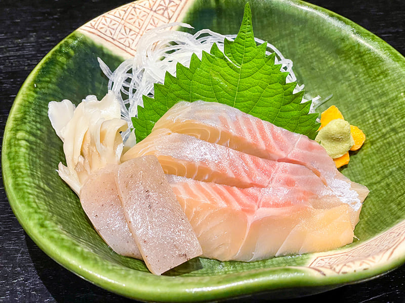 ニジマスの刺身