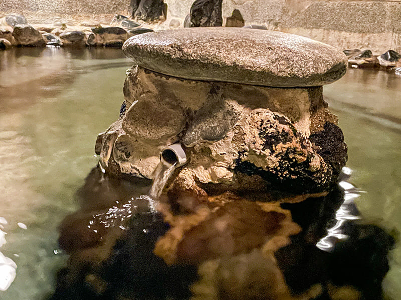 源泉の湯口