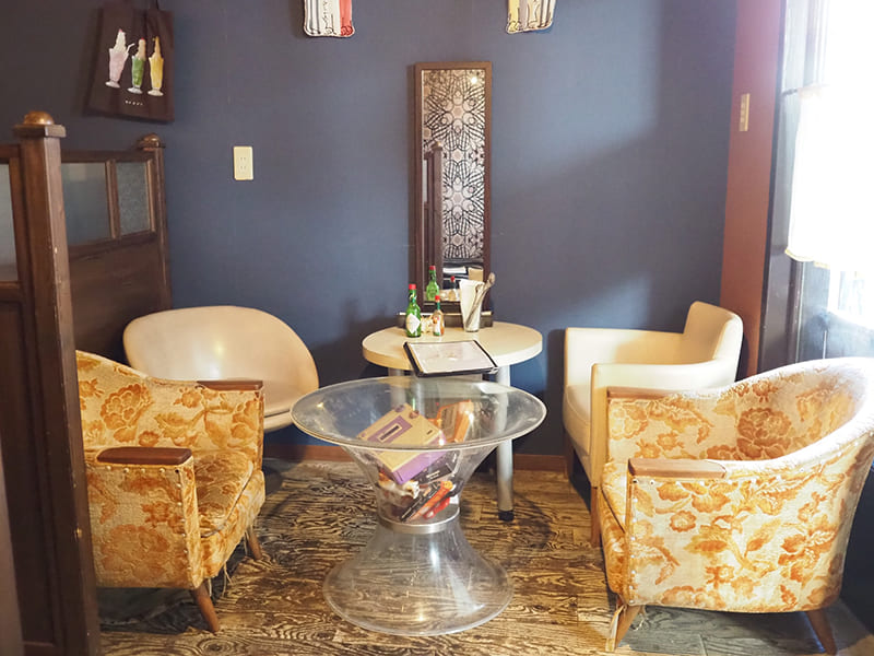 喫茶ネグラ　店内