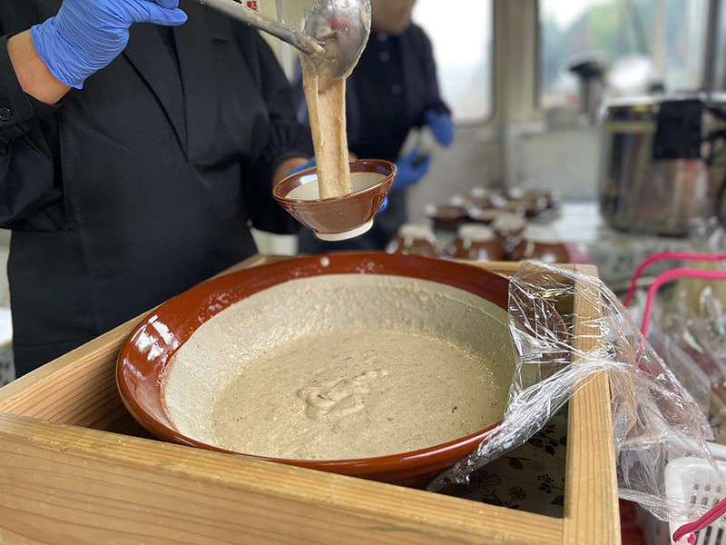 じねんじょ列車