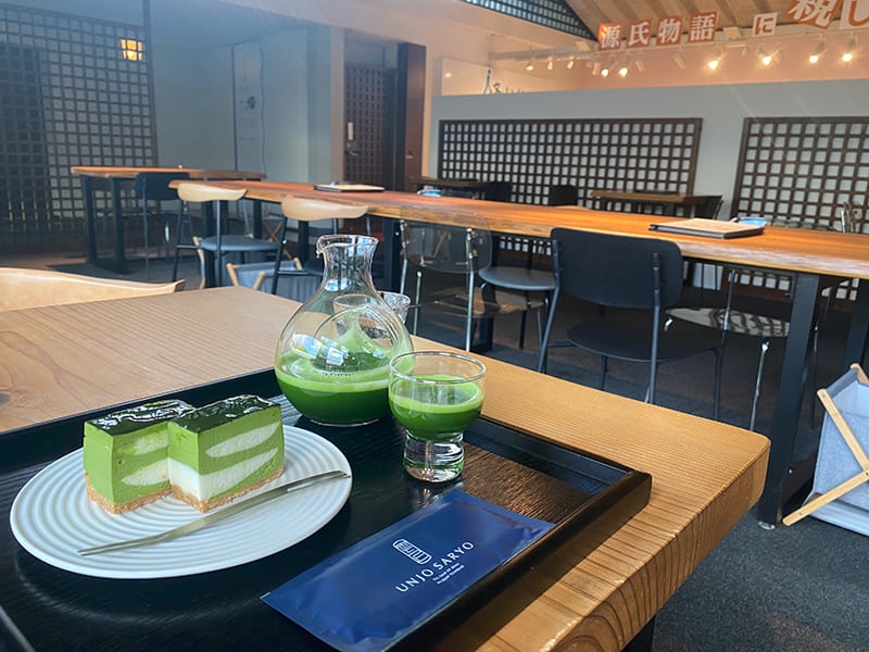 抹茶チーズケーキと冷抹茶セット