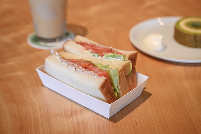 柚子胡椒香るBLTサンド