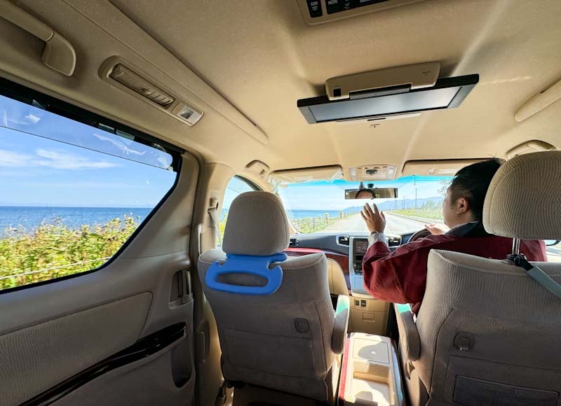 知内温泉旅館　送迎車内