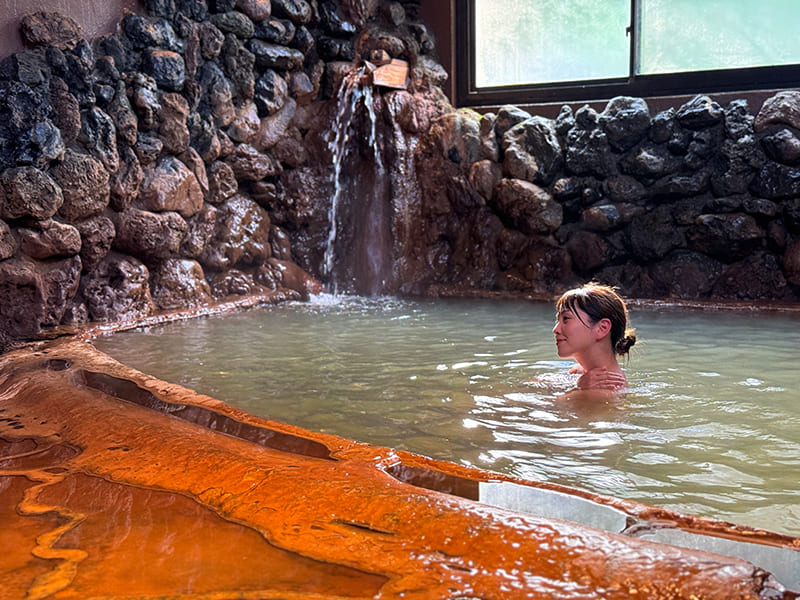 知内温泉旅館「上の湯」の女性風呂　筆者