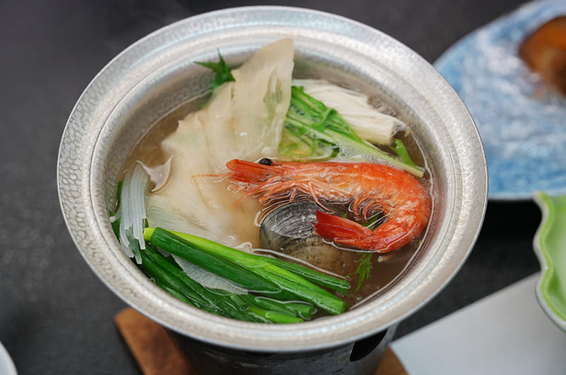 瑞泉郷　夕食「フカヒレ海鮮鍋」