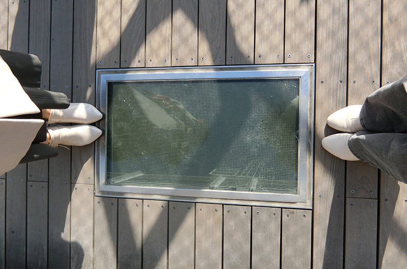 すみだリバーウォーク　ガラスの床