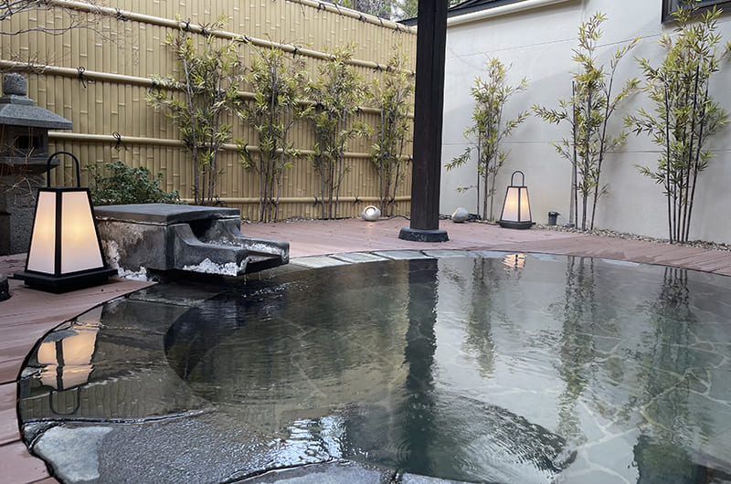 天空の湯の露天風呂